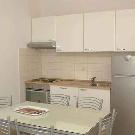 2821a * Duće